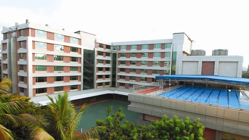 Ecole Mondiale World School